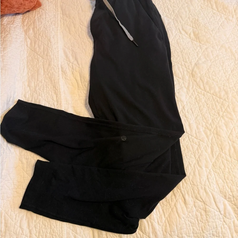 Lululemon Black Jogger Pant - Picture 2 of 4
